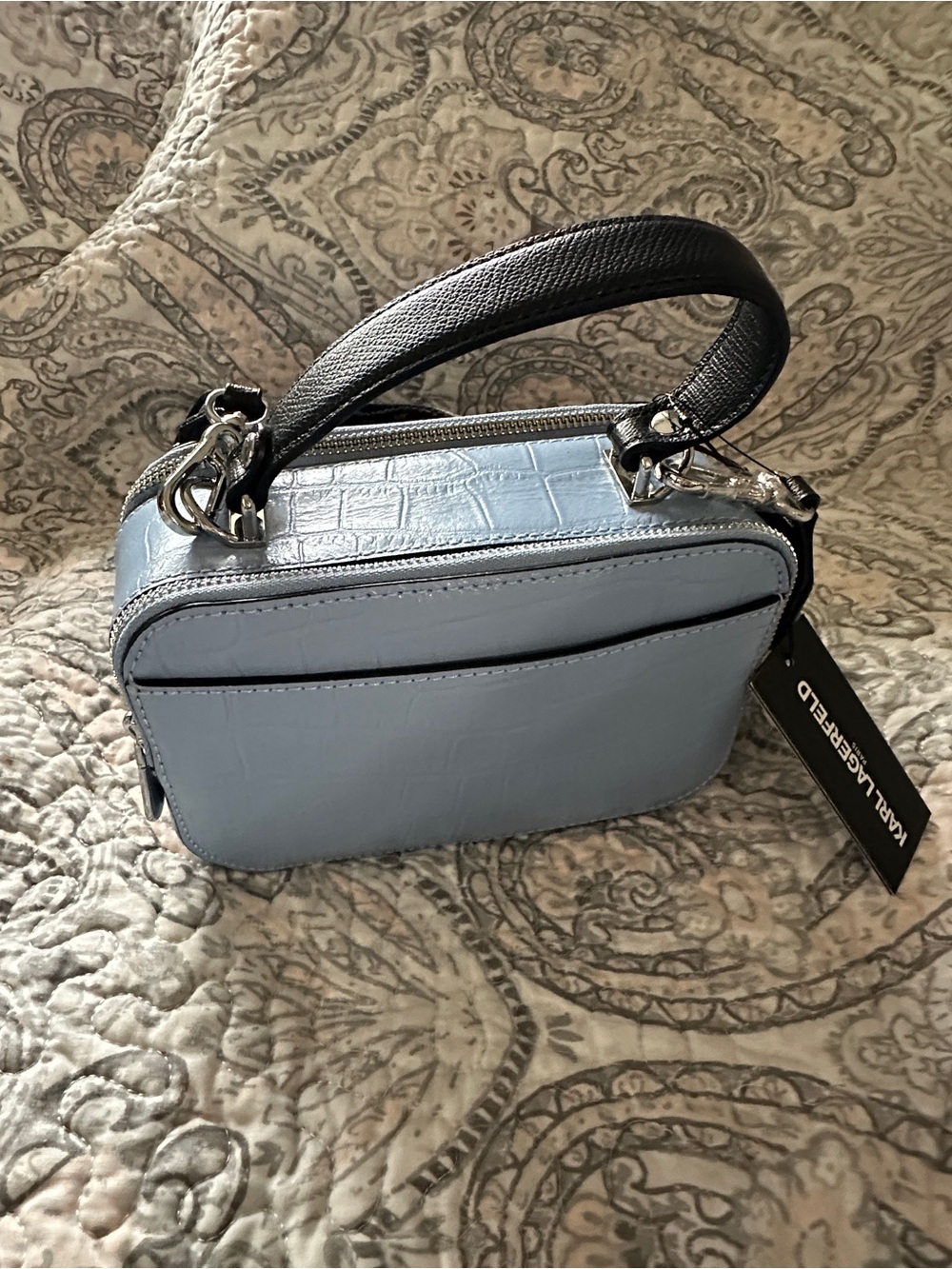 NWT: Karl Lagerfeld Simone Blue Faux-Croc Crossbody Camera Bag with Black Strap - Picture 4 of 6